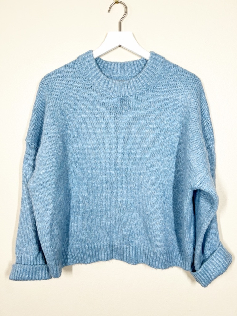 Abercrombie & Fitch Classic Light Blue Crewneck Women’s Sweater Size Medium